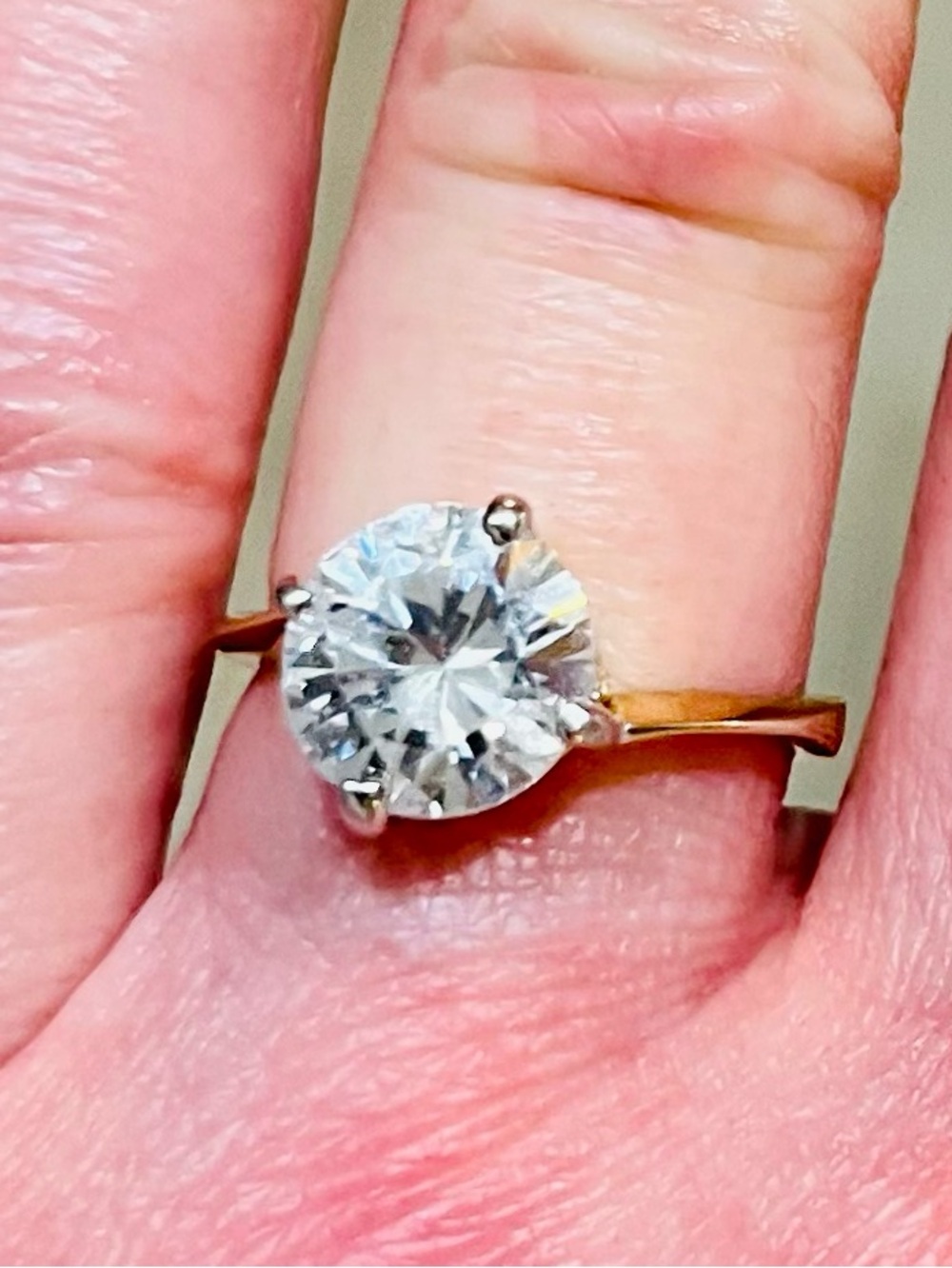 2 Carat Look Solitaire Ring 14K Gold Electroplated Size 6.25 - Picture 12 of 16